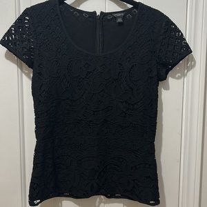 Ann Taylor Petite Black Lace Crochet short sleeve top fully lined w back zip
